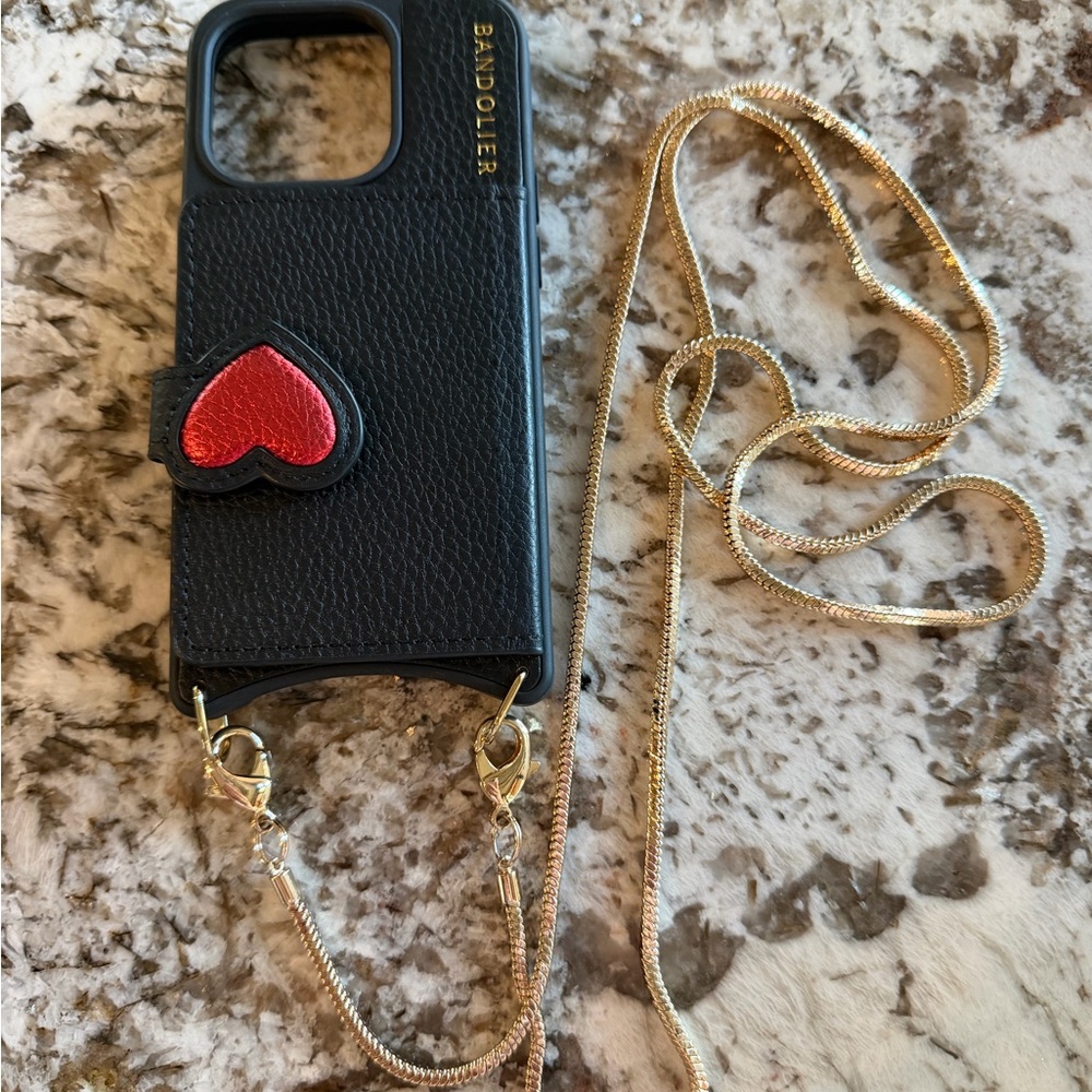 Bandolier Gia Heart MagSafe Black Case with Gold Chain IPhone 15Pro